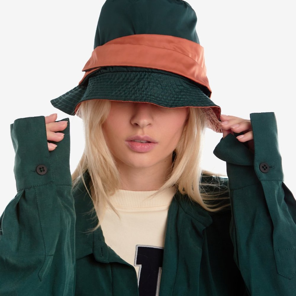 UNU Women Waterproof Reversable Bucket Hat NWT